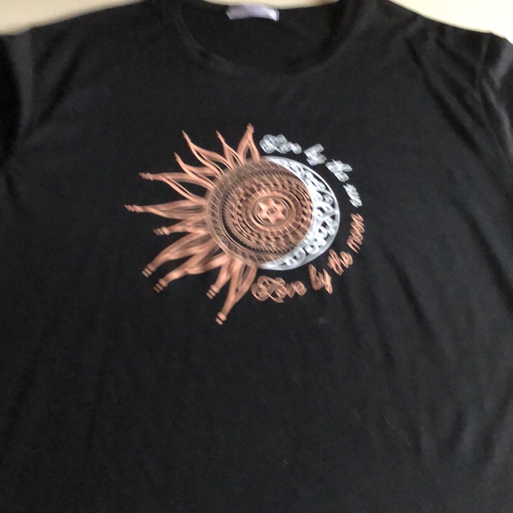 T Shirt sun and moon